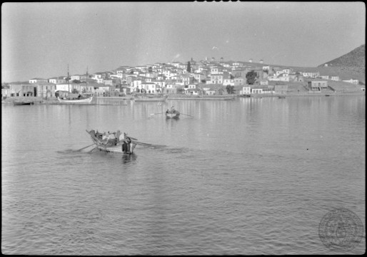 LIFO magazine features photo of Spetses from the ASCSA Archives